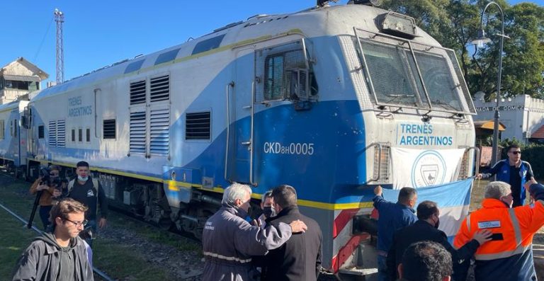 Movida en apoyo del tren Rosario – Cañada