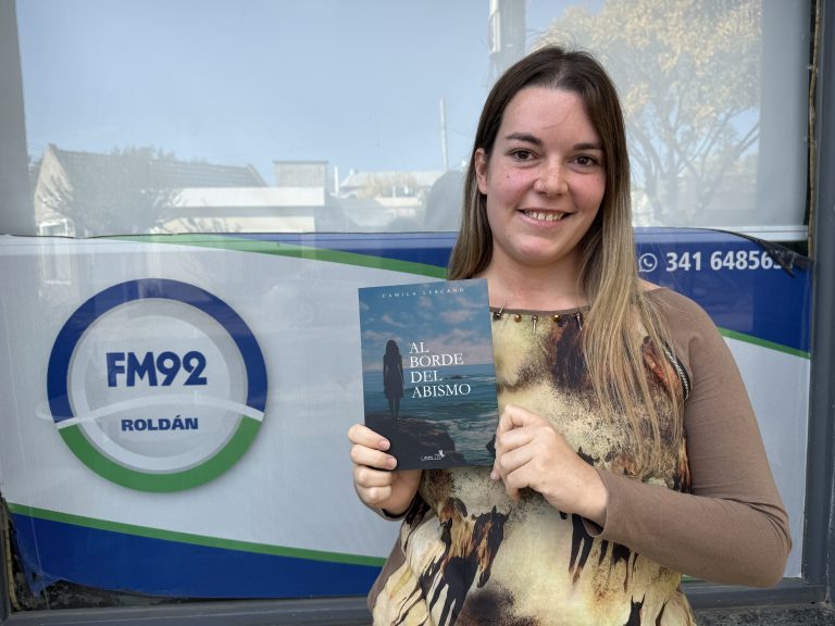 Camila Lescano presenta su primera novela: «Al borde del abismo»