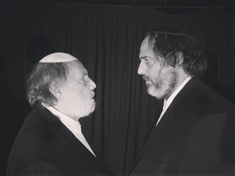 La obra Dos viejos judíos llega a Casa Zulú en Funes