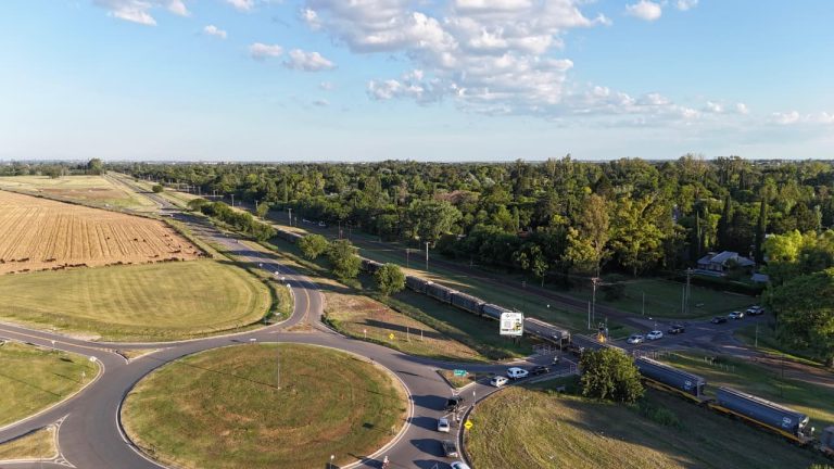 Funes habilitó calle Pedro Ríos y anunció controles estrictos y multas severas