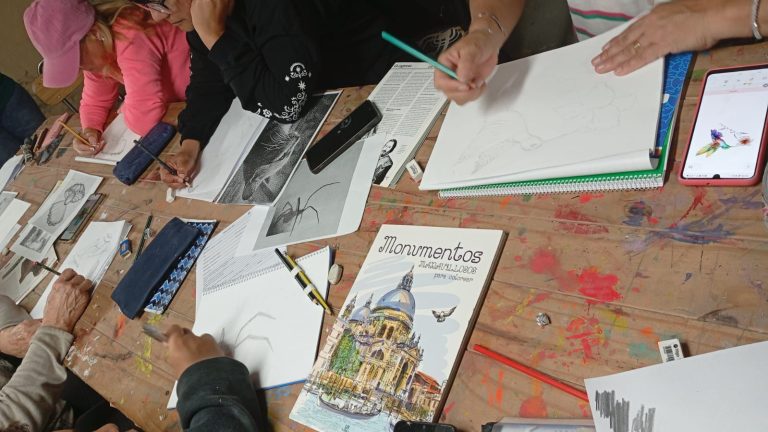 Una invitación a crear: llega un taller de dibujo para aprender dese cero